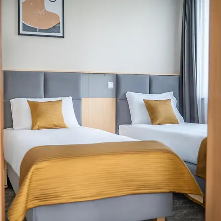 Apartmenty W Hotelu Lechicka Poznań Eksteriør bilde